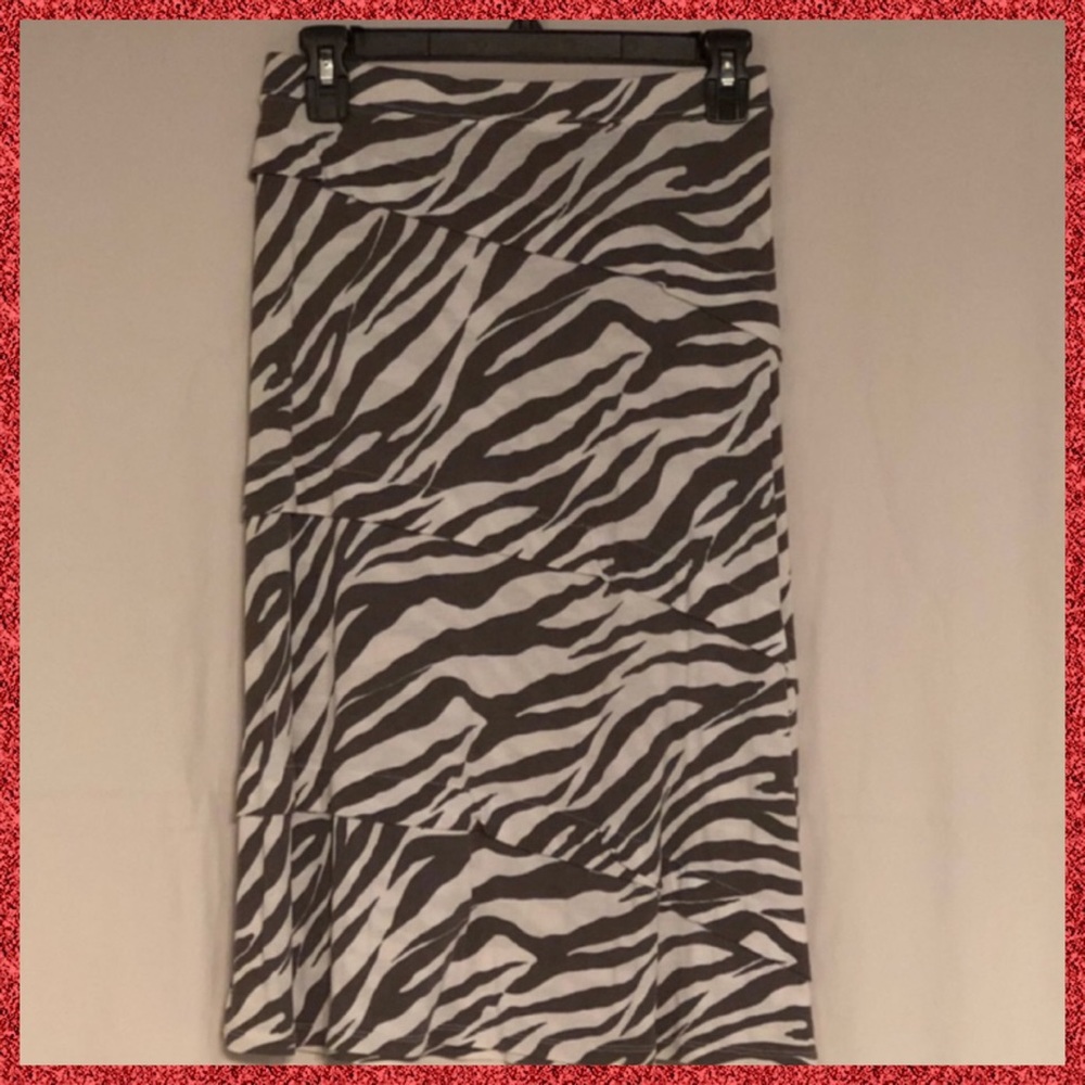 I •N•C Concepts Skirt